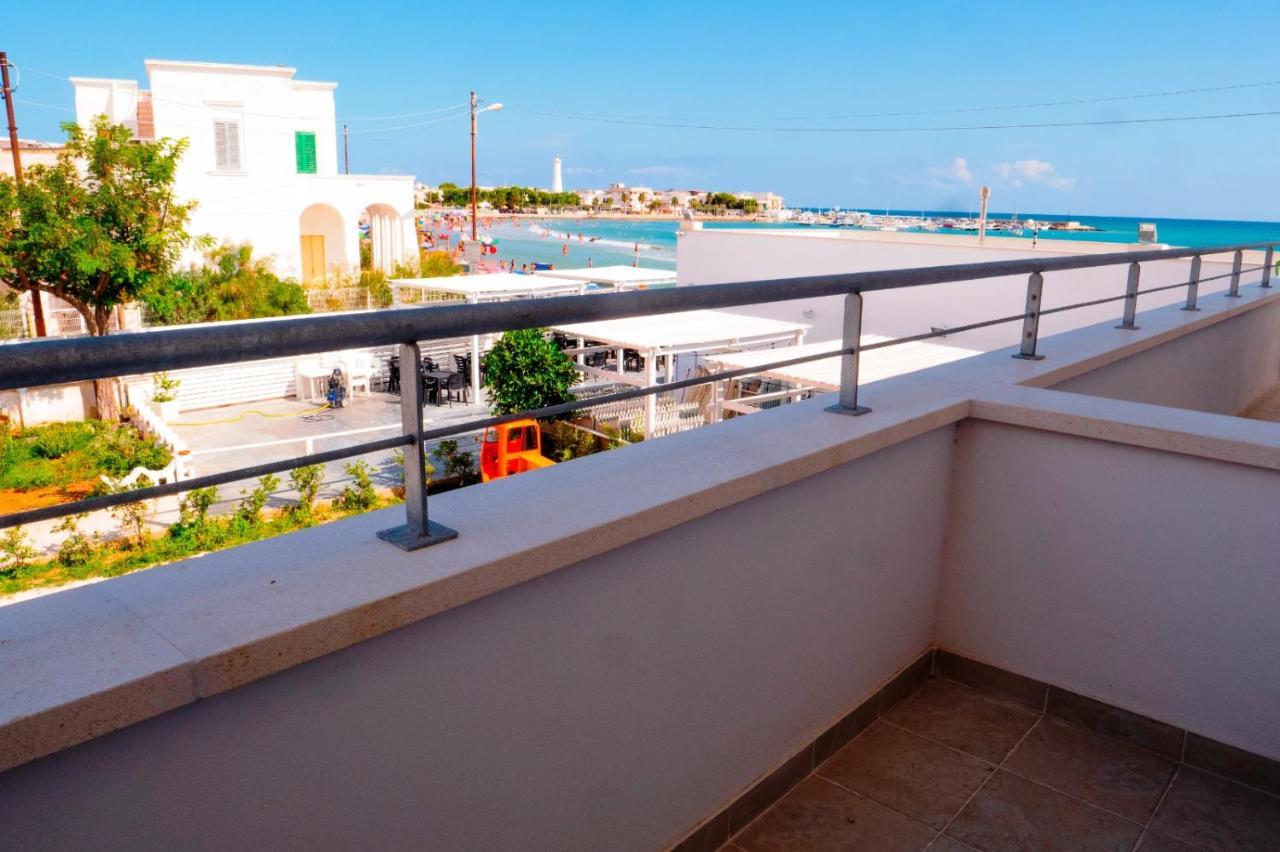 B&B A Un Passo Dal Mare Torre Canne Exterior foto