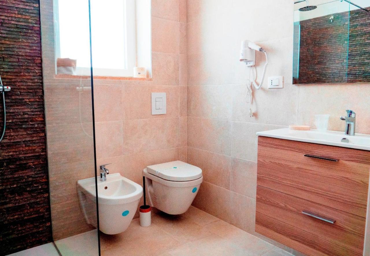 B&B A Un Passo Dal Mare Torre Canne Exterior foto